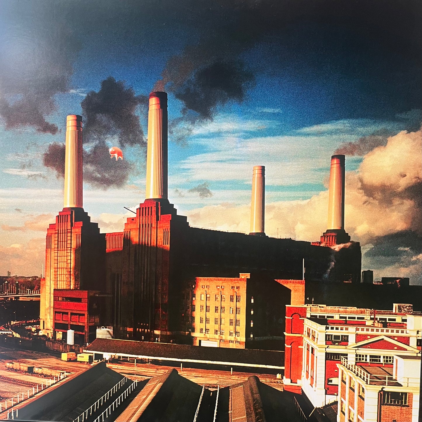 PINK FLOYD - ANIMALS NM/NM   (2016  GATEFOLD REMASTERED)